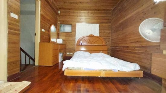 main-room.jpg