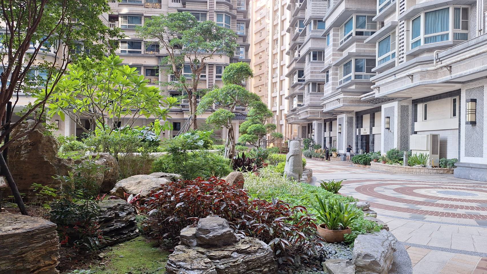 玉上園-實價登錄、成交行情-新店區七張-大坪林商圈-新店寶橋路,共1106戶