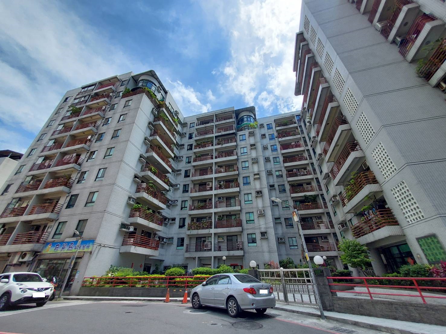 山水畫樓B1區-實價登錄、成交行情-新店安民街,總樓高10樓,共123戶