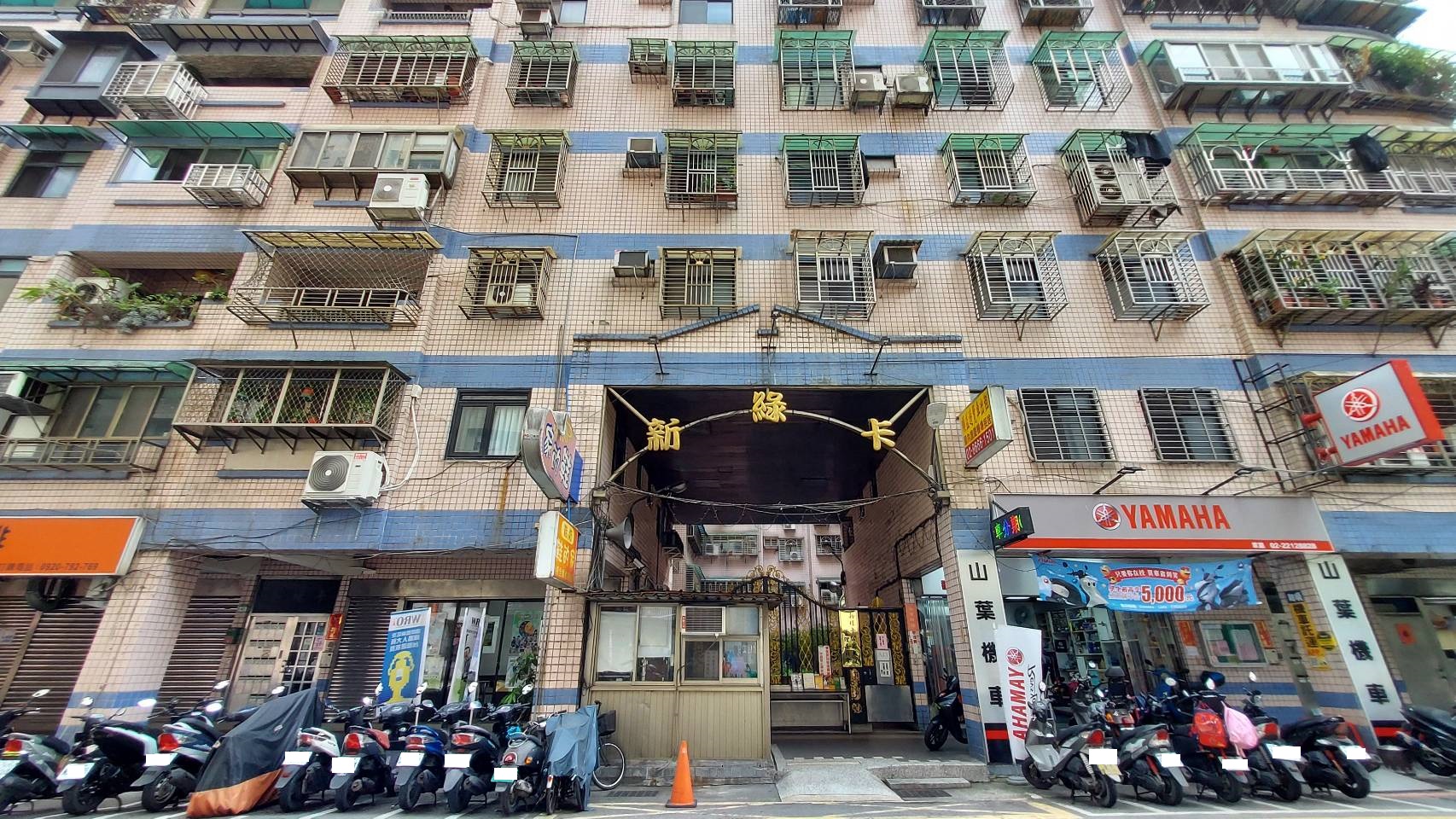 新綠卡社區-實價登錄、成交行情-新店安坑-新店安德街,總樓高7樓,共147戶