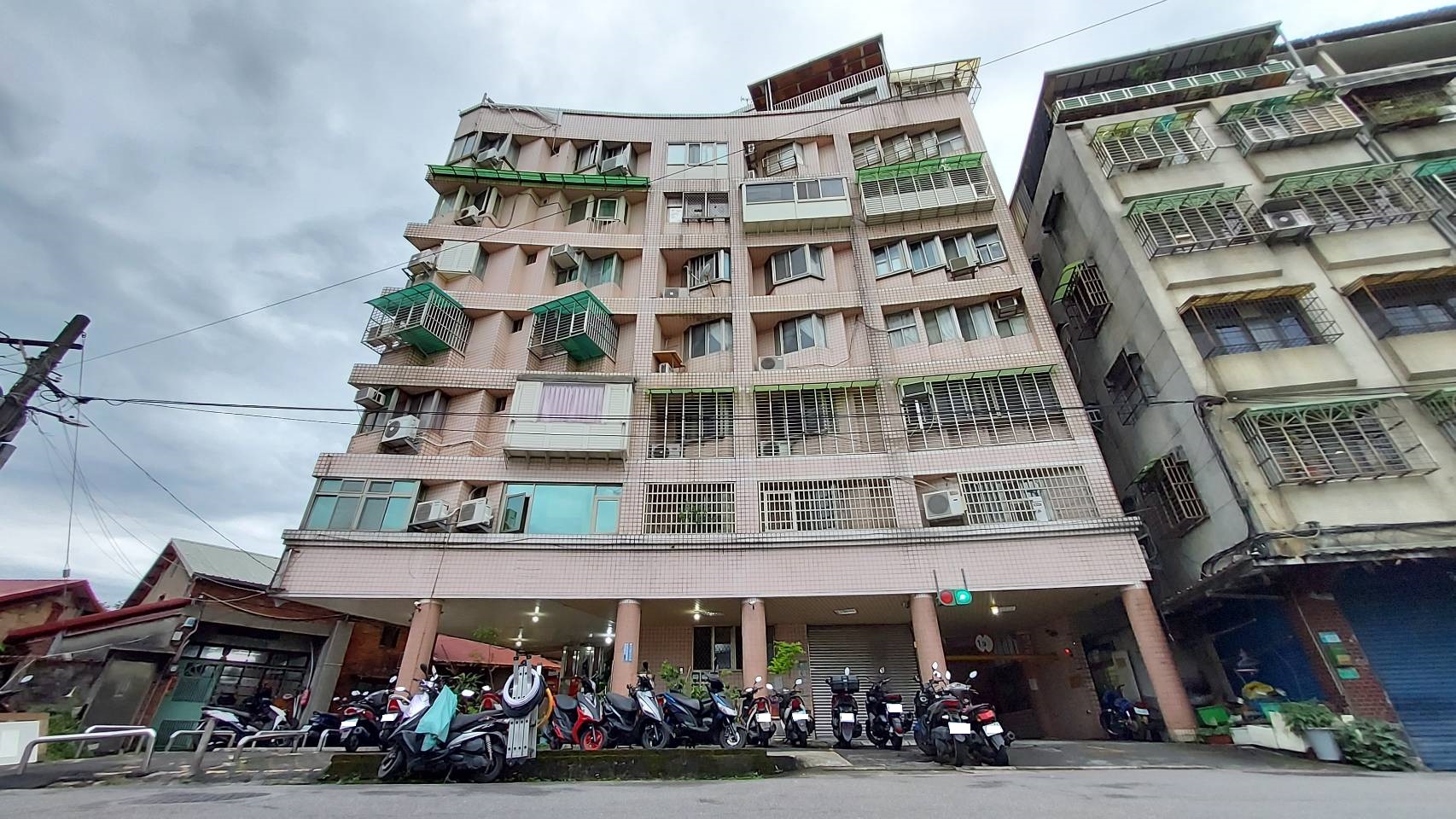 大利多社區-實價登錄、成交行情-新店新和-新店區安和路三段,總樓高7樓,共68戶-新店房仲推薦
