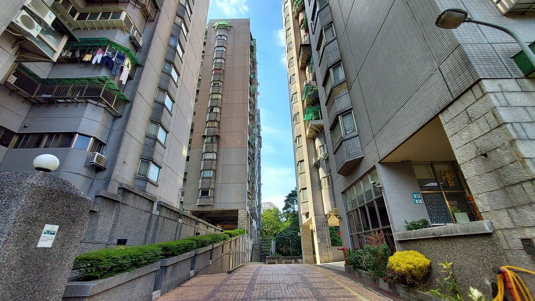 安居公教社區-實價登錄、成交行情-新店安坑-新店安忠路,總樓高14樓,共380戶-新店房仲推薦