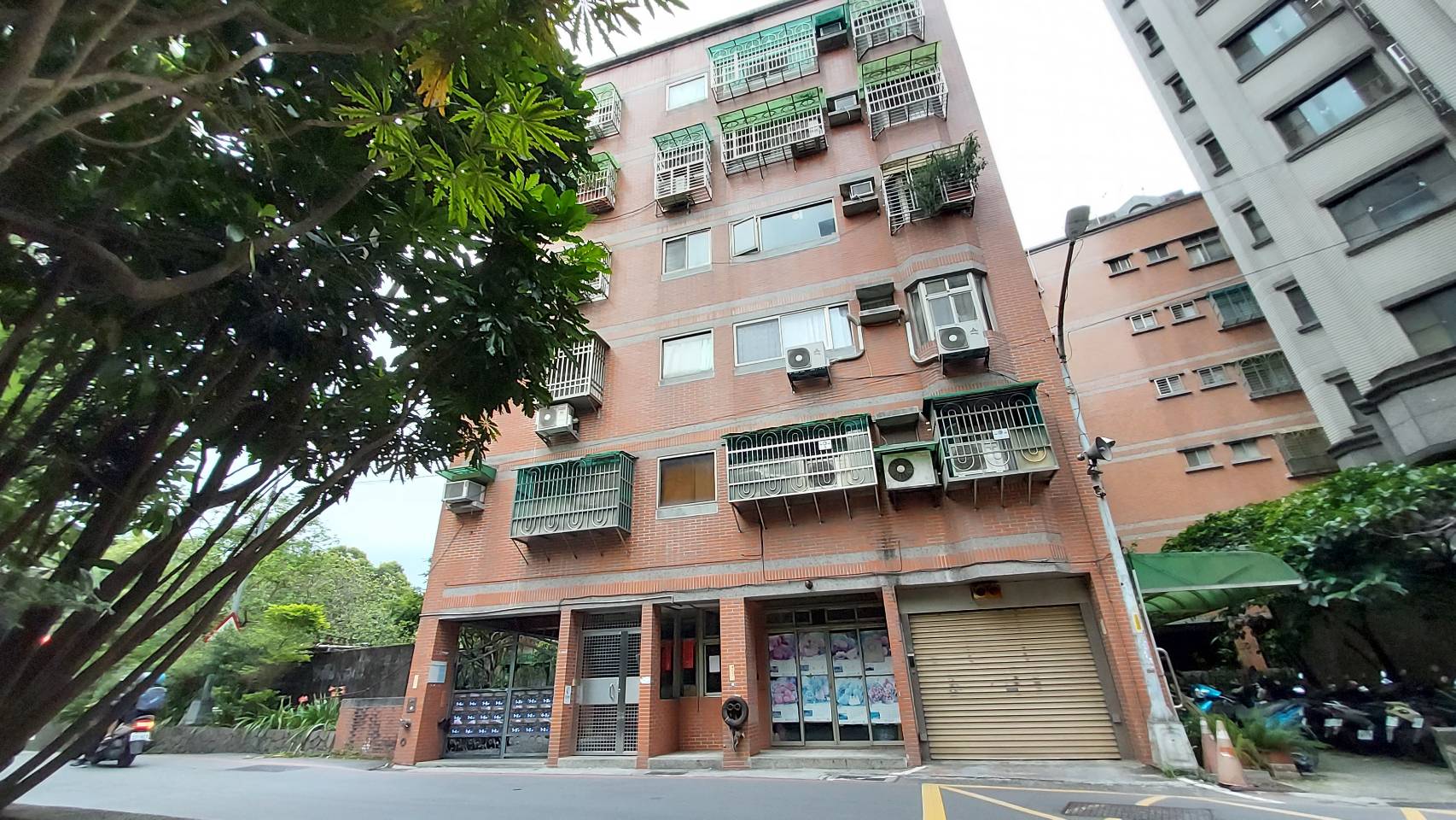 早安華城社區-實價登錄、成交行情-新店安坑-新店安忠路,總樓高6樓,共169戶-新店房仲推薦