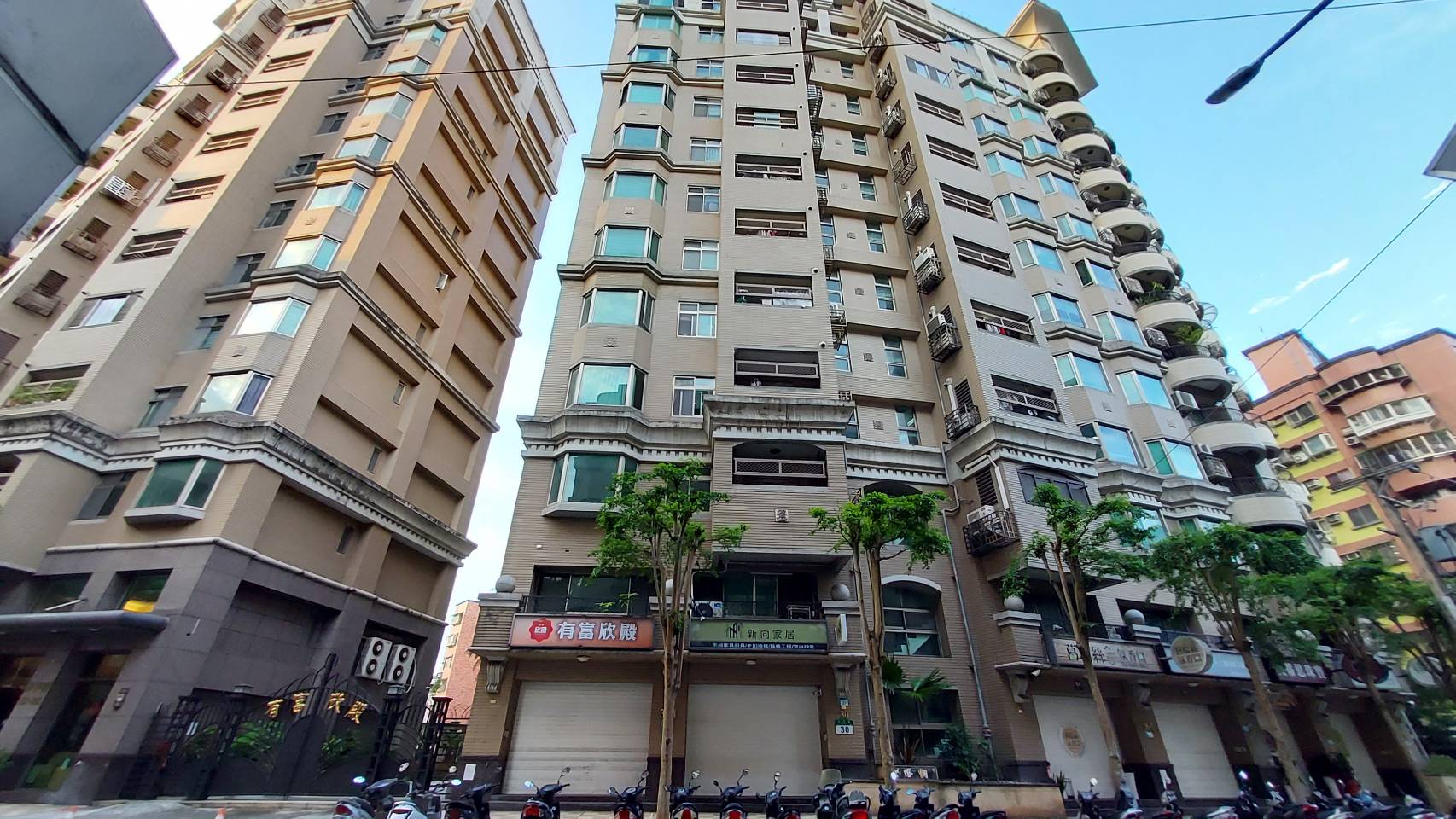 有富欣殿-實價登錄、成交行情-新店新和-新店永平街,總樓高14樓,共135戶-新店房仲推薦