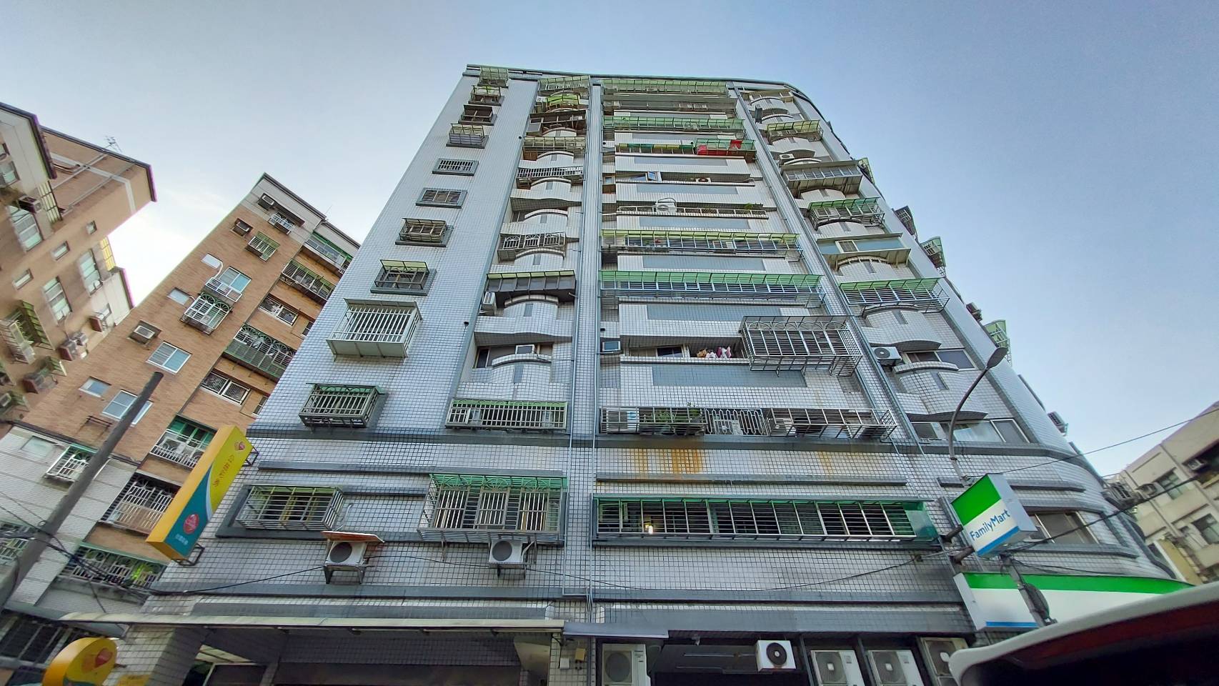 歐堡名門-實價登錄、成交行情-新店新和-新店安和路三段,總樓高12樓,共68戶-新店房仲推薦