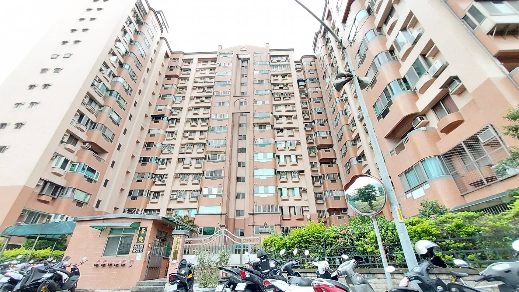 豪觀社區-實價登錄、成交行情-新店安坑-新店安忠路,總樓高15樓,共165戶-新店安坑房仲推薦