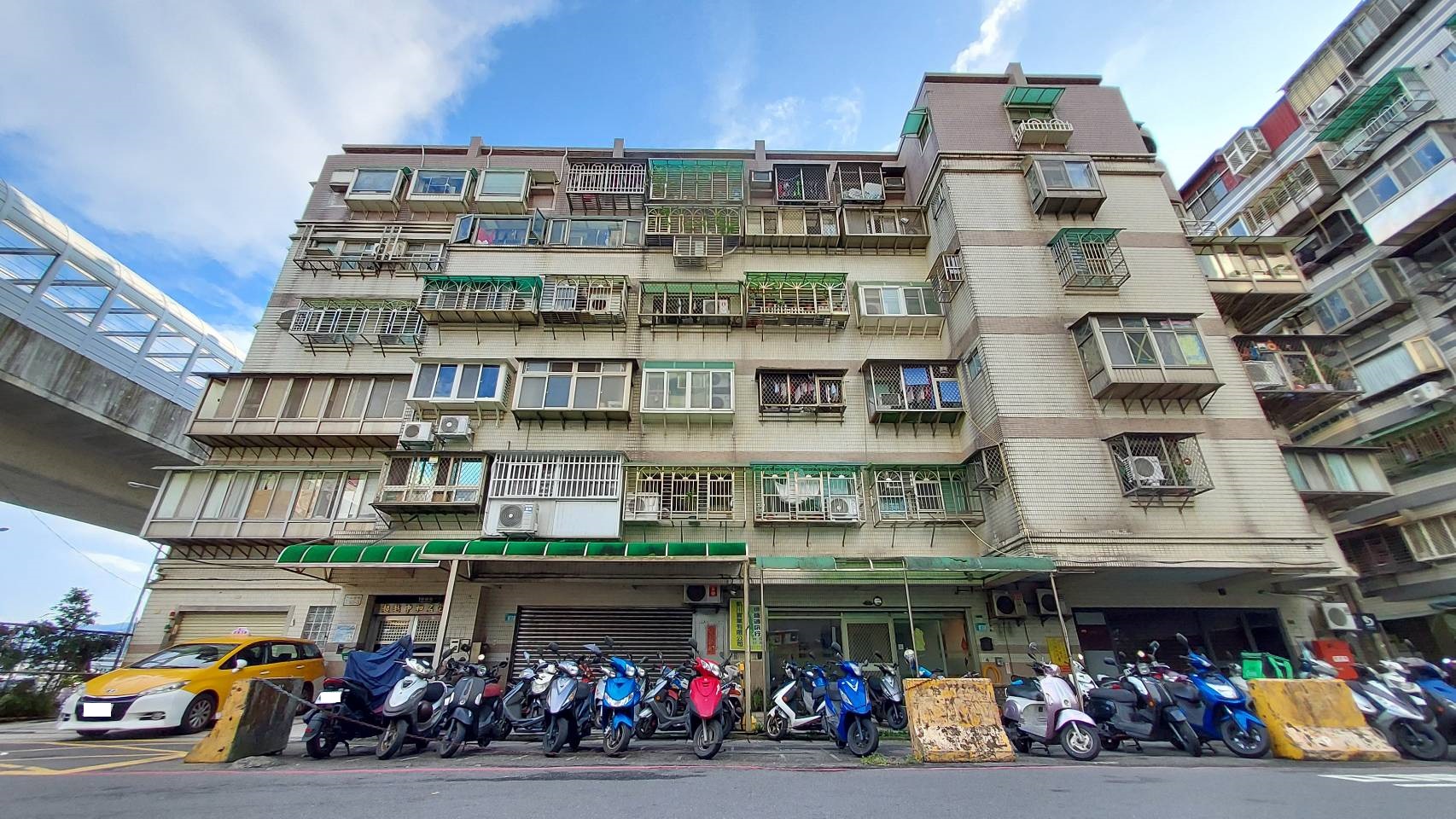 超越中和社區-實價登錄、成交行情-新店新和-新店永安街,總樓高6樓,共113戶-新店房仲推薦