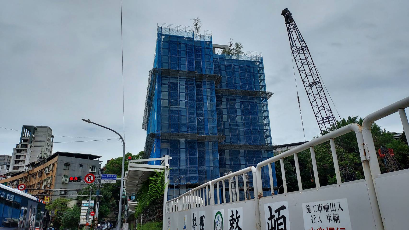 名毅吾山靚山區-實價登錄、成交行情-新店安坑安德商圈-新店安康路二段,總樓高12樓,共169戶