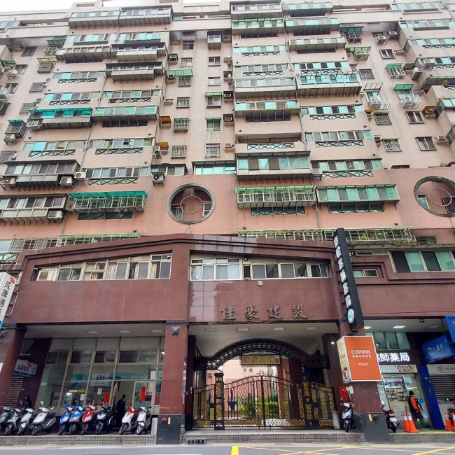 品值寶鎮社區-實價登錄、成交行情-新店安坑-新店安康路二段，總樓高12樓，共298戶
