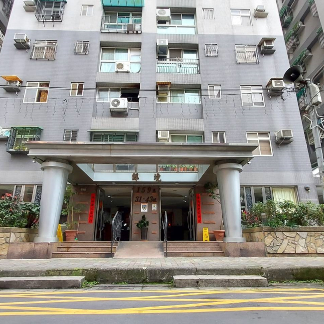 鮮境社區-實價登錄、成交行情-新店安坑-新店安康路二段159巷，總樓高14樓，共138戶