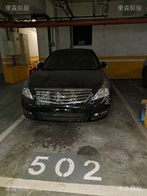 0585cc3a8a3b3053ca5fa585825c321f.jpg