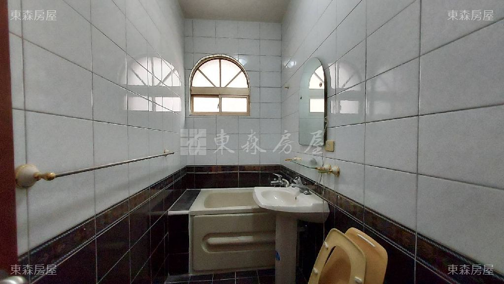 eacd8acbb155bc7bf9bd63a809706bbd.jpg