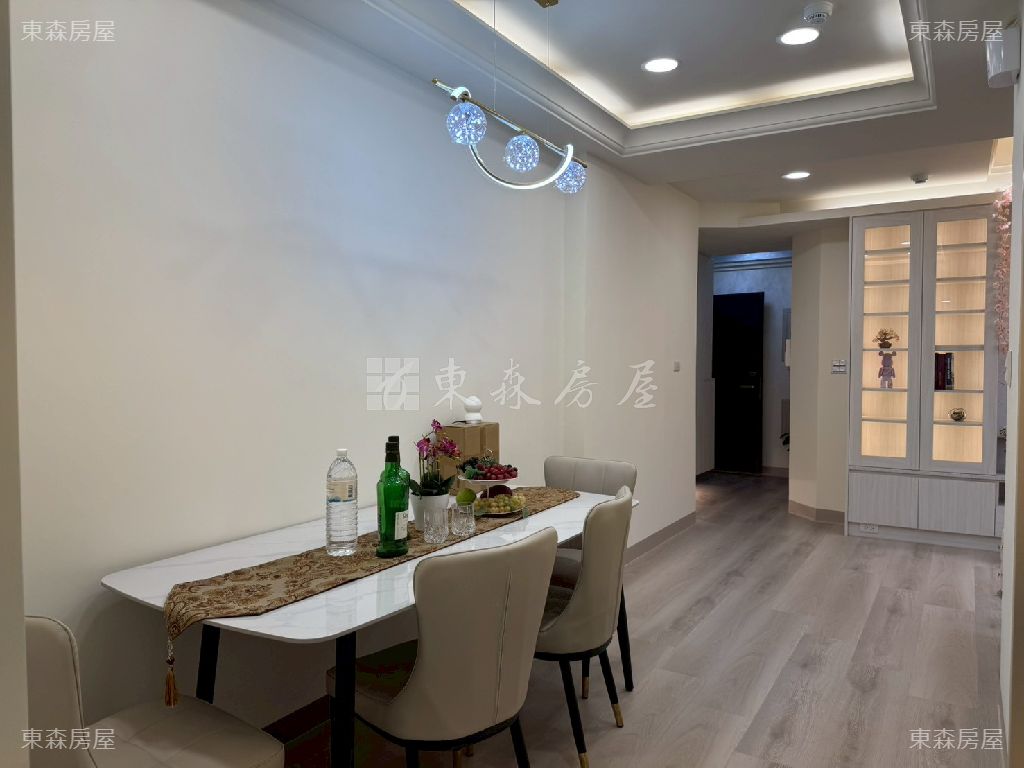e0055aa52fd8773ffd2213da17f3df5c.jpg